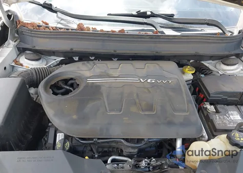 2020 Jeep Cherokee Limited 4X4 z USA, uszkodzony, nr VIN 1C4PJMDX0LD626266